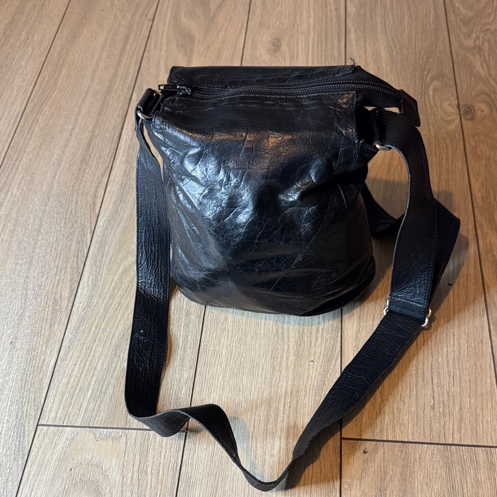 Rugby north America (M0851)Black Leather Crossbody